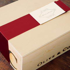 "From Paris, With Love" Book Sculptures Image 2